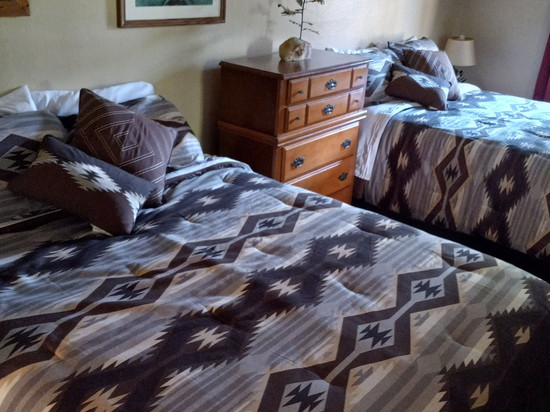 锡达瀑布汽车旅馆