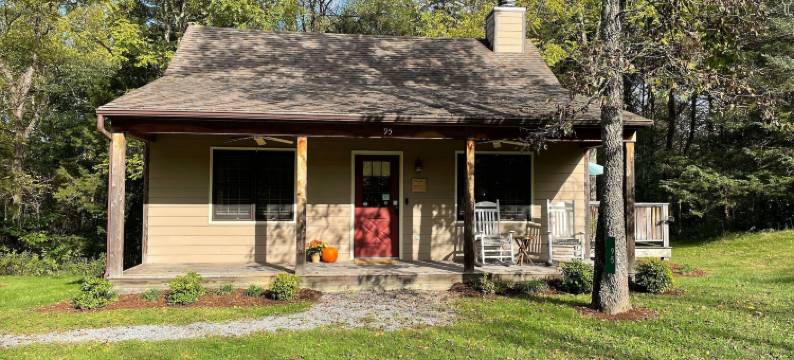 秋日岭小屋酒店(Autumn Ridge Cottages)图片