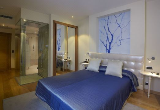 Hotel Campoamor Hotel Overview