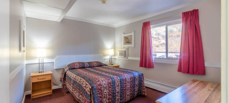 卡什溪加拿大最佳价值沙漠套房酒店(Canadas Best Value Desert Inn & Suites)图片