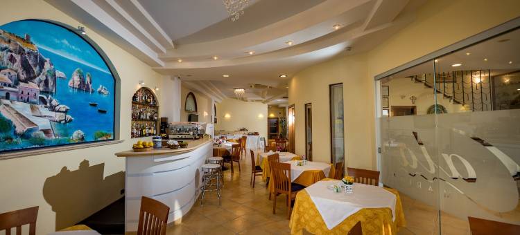 卡拉码头酒店(Hotel Cala Marina)图片