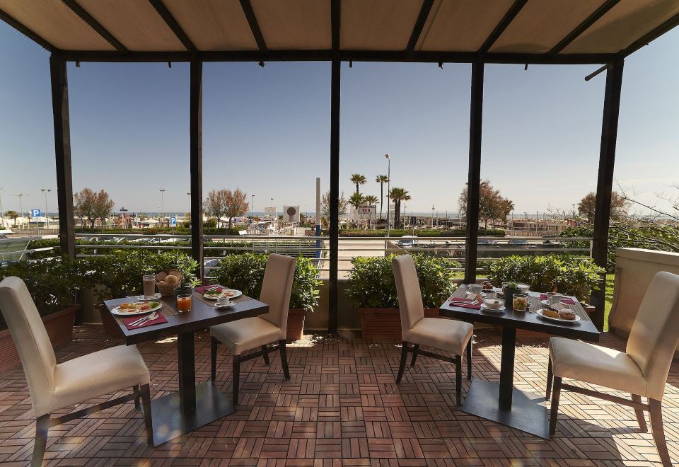 Alisei Palace Hotel Hotel Overview