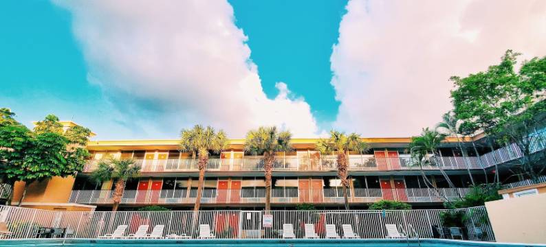 罗德岱堡机场红地毯酒店(Red Carpet Inn Airport Fort Lauderdale)图片