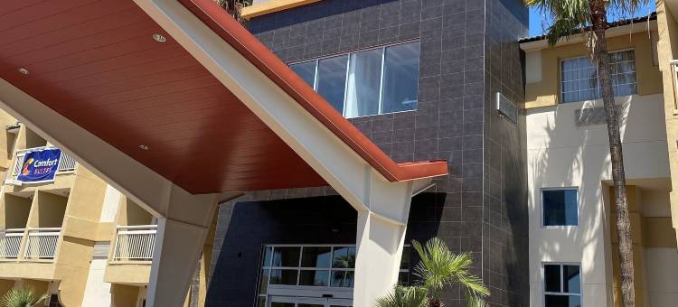 舒适套房酒店-菲尼克斯机场(Comfort Suites Phoenix Airport)图片