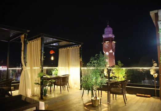 Hotel Royal StayHotel Overview