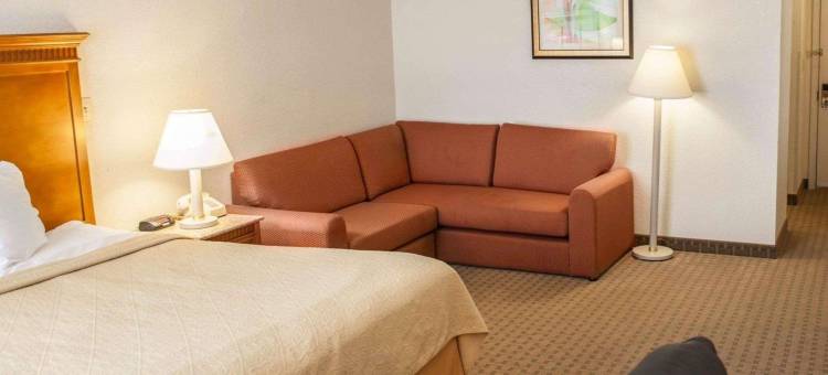 品质酒店及套房(Quality Inn and Suites Indianapolis)图片