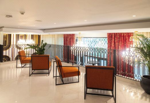 Braat Hotel Hotel Overview