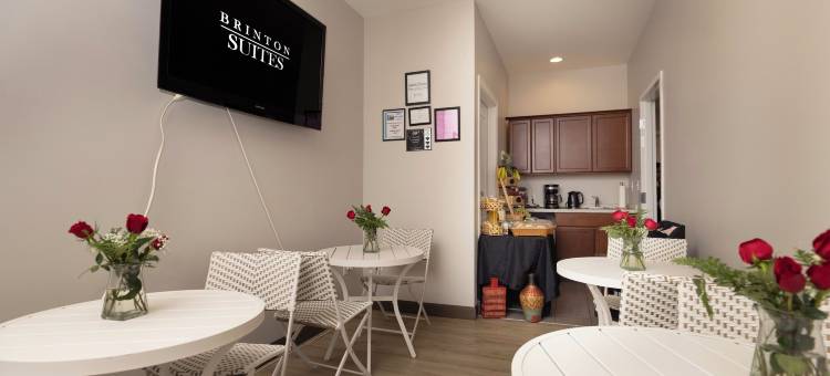 布林顿套房酒店(Brinton Suites)图片