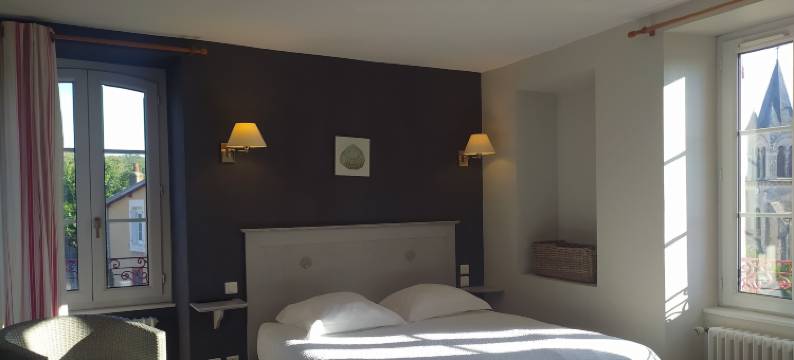 普瓦图中心酒店(Logis Auberge le Centre Poitou)图片