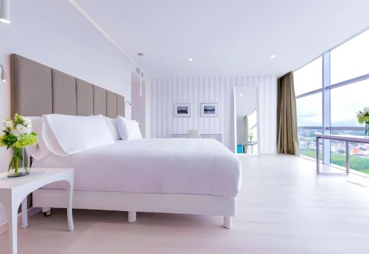 NH Puebla Finsa Hotel Overview