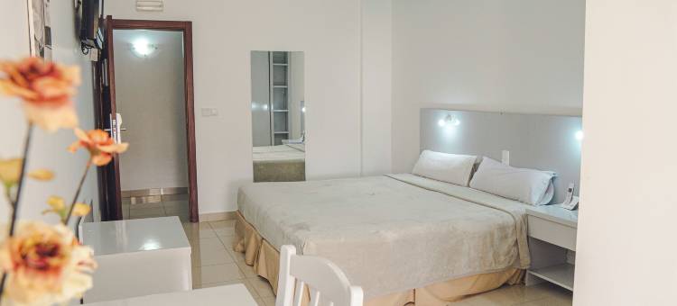 唐帕 LIVVO 酒店(THe Don Paco Hotel)图片