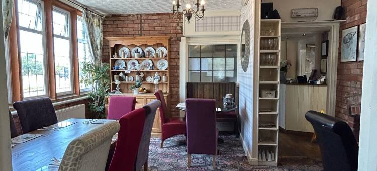 中途之家乡村旅馆(Halfway House Inn Country Lodge)图片