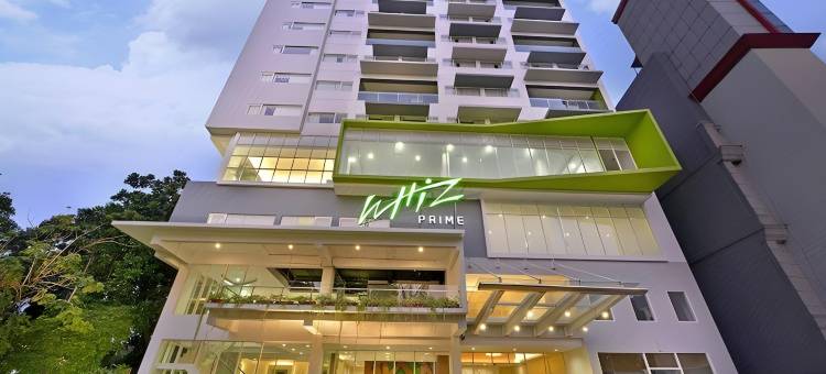 克拉巴加丁威兹高级酒店(Whiz Prime Hotel Kelapa Gading)图片
