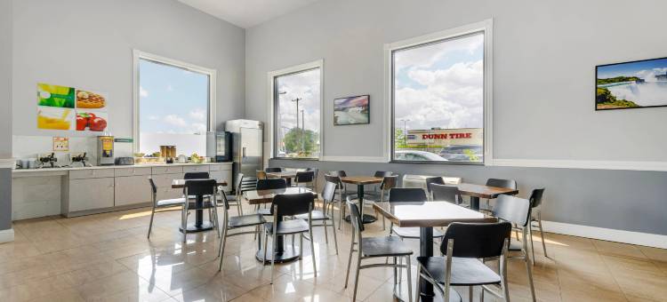 品质酒店 - 尼亚加拉瀑布大道(Quality Inn - Niagara Falls Blvd)图片