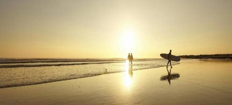 Spacious villa with private swimming pool图片