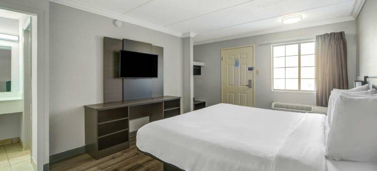 德克萨斯圣安东尼奥 - I-35 北走廊 6 号汽车旅馆(Motel 6 San Antonio, TX – I-35 North Corridor)图片