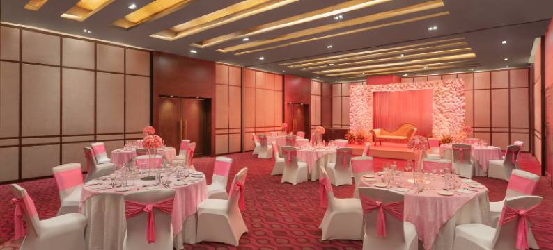 古尔冈巴尼广场希尔顿逸林酒店(DoubleTree by Hilton Gurugram Baani Square)图片