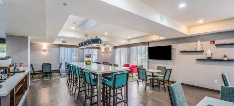 希尔顿欢朋酒店-旧金山湾海沃德(Hampton Inn Oakland/Hayward)图片