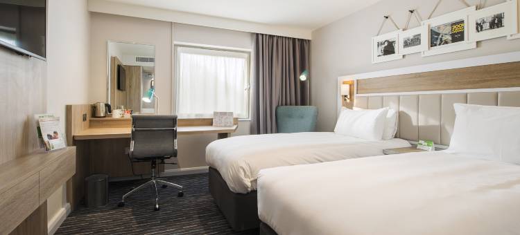 Holiday Inn 伦敦 - 谢珀顿(Holiday Inn LONDON - SHEPPERTON by IHG)图片