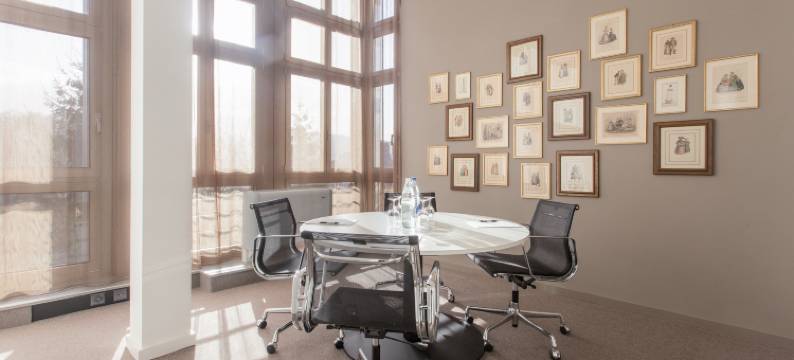 EMA之家套房酒店(EMA House Hotel Suites)图片