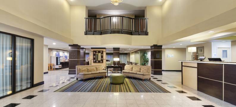Holiday Inn Express 布卢明顿西(Holiday Inn Express BLOOMINGTON WEST by IHG)图片
