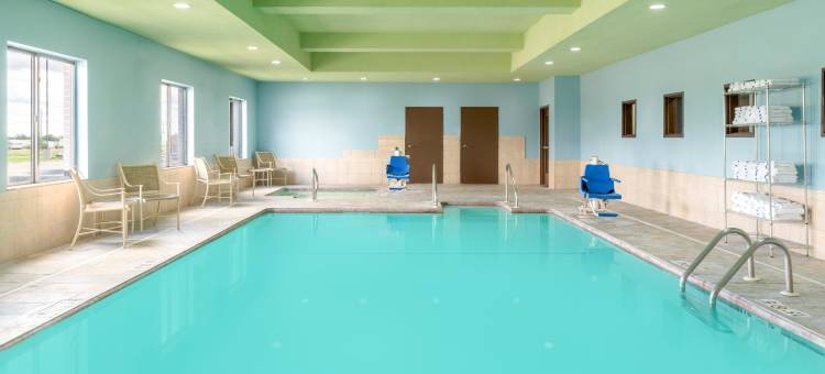 智选假日套房酒店白纪图(Holiday Inn Express & Suites Pratt)图片