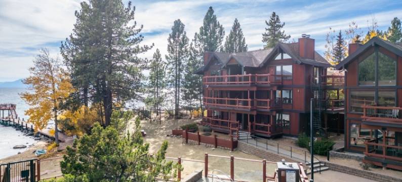 边缘湖海滩俱乐部(Edgelake Beach Club)图片