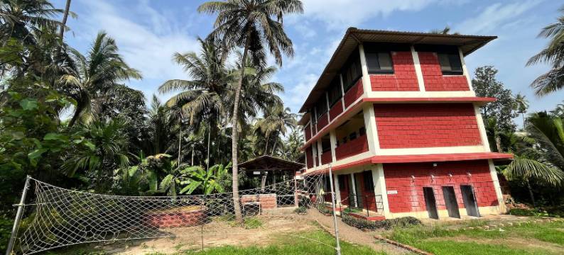 珊瑚海滩度假村(Coral Beach Resort)图片