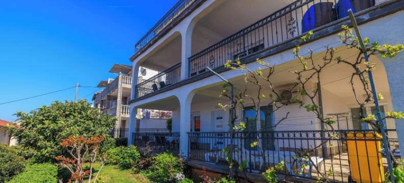 玛丽哈公寓酒店(Apartments Marija Senj)图片