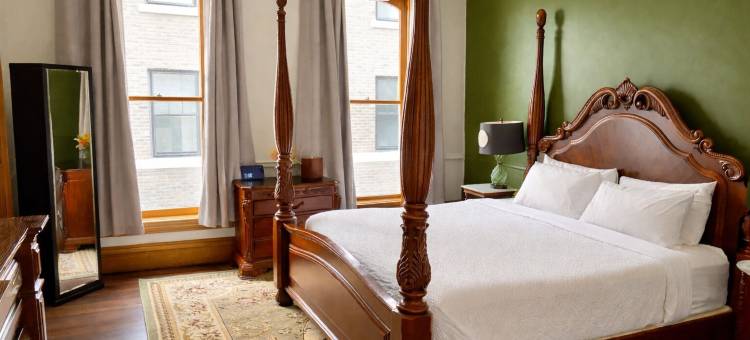 卡拉马祖市中心酒店及套房(The Kalamazoo House Downtown Hotel and Suites)图片