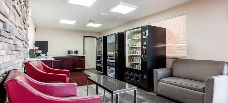 Motel 6 迈措沃, 亚利桑那州 - 市中心(Motel 6 Mesa, AZ - Downtown)图片