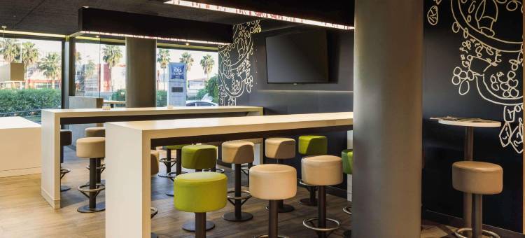 马拉加机场委拉斯开兹大道宜必思快捷酒店(Ibis Budget Malaga Aeropuerto Avenida Velazquez)图片