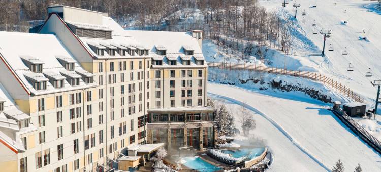 费尔蒙特特雷布兰特酒店(Fairmont Tremblant)图片