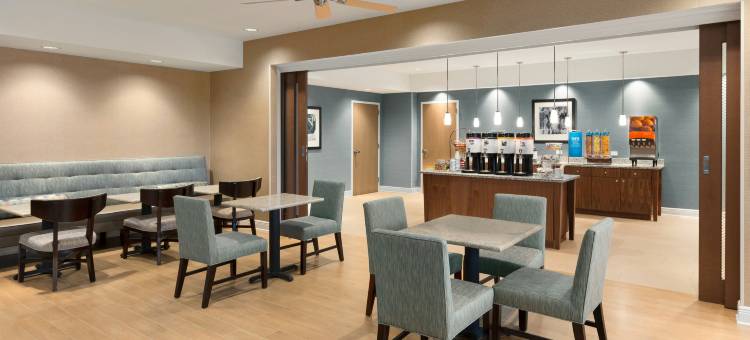 巴托欢朋酒店(Hampton Inn Bartow)图片