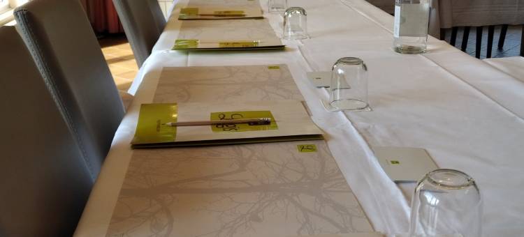 美丽喷泉圣母院酒店(Logis Hôtel Notre-Dame - Restaurant Ouvert Midi et Soir Sauf Dimanche Soir)图片