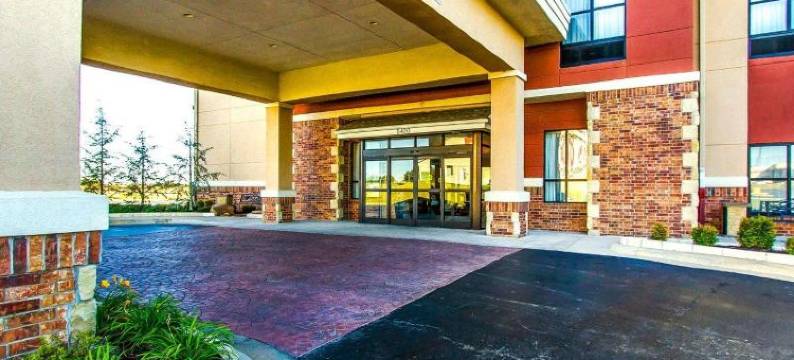 希尔顿沙尼的Spark酒店(Spark by Hilton Shawnee)图片