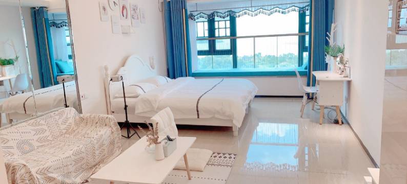 彩虹屋檐吾悦广场松雅湖温馨民宿(特立东路2号分店)图片