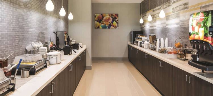 La Quinta Inn & Suites by Wyndham Atlanta South - McDonough图片