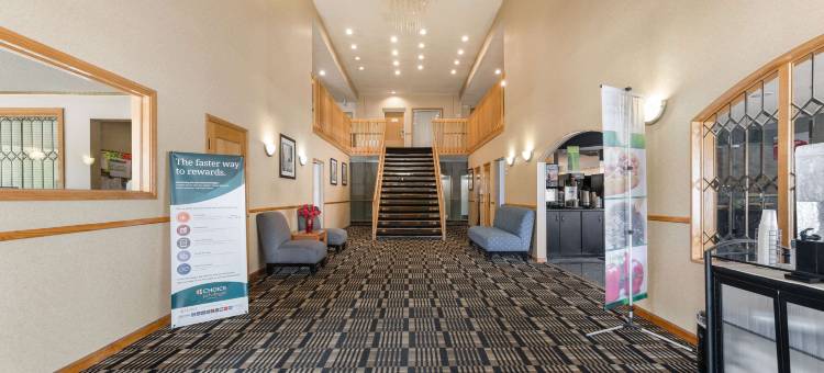 波蒂奇中央区的品质套房酒店(Quality Inn & Suites)图片