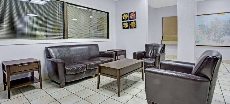 诺福克军事圈戴斯酒店(Days Inn by Wyndham Norfolk Military Circle)图片