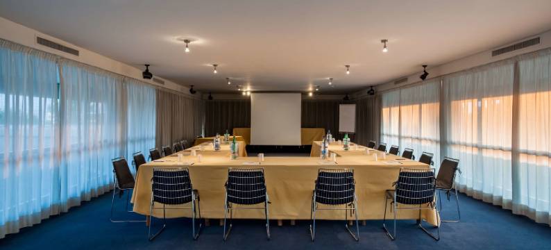 HR酒店(Hotel HR)图片