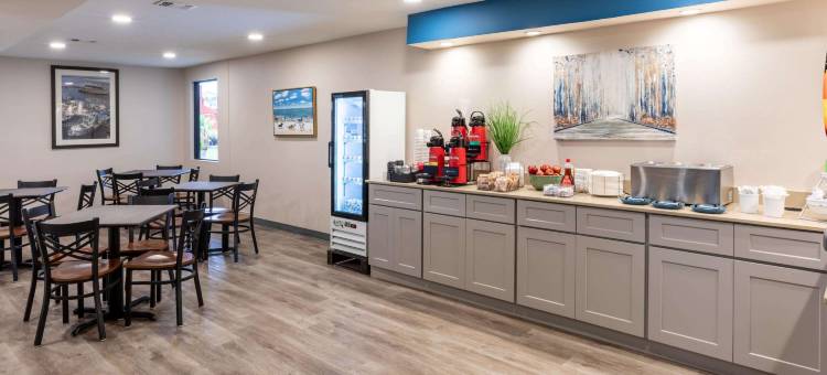 比洛克西/海泉呗盟酒店(Baymont by Wyndham Biloxi/Ocean Springs)图片