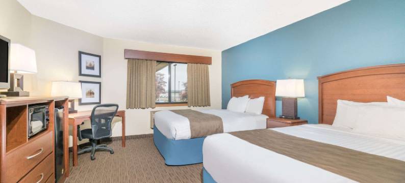 巴克斯特布雷纳德区戴斯套房酒店(Days Inn & Suites by Wyndham Baxter Brainerd Area)图片