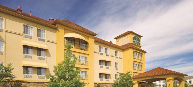 士麦那纳什维尔拉昆塔温德姆套房酒店(La Quinta Inn & Suites by Wyndham Smyrna TN - Nashville)图片