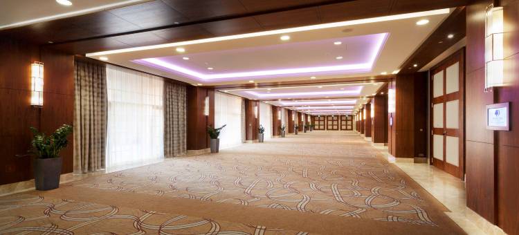 华沙希尔顿逸林酒店及会议中心(DoubleTree by Hilton Hotel & Conference Centre Warsaw)图片