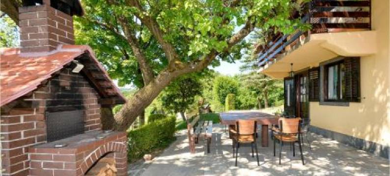 Beautiful Home in Bedenica with Sauna图片