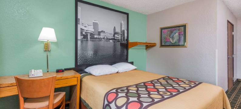 特温斯堡-克利夫兰地区速8酒店(Super 8 by Wyndham Twinsburg/Cleveland Area)图片
