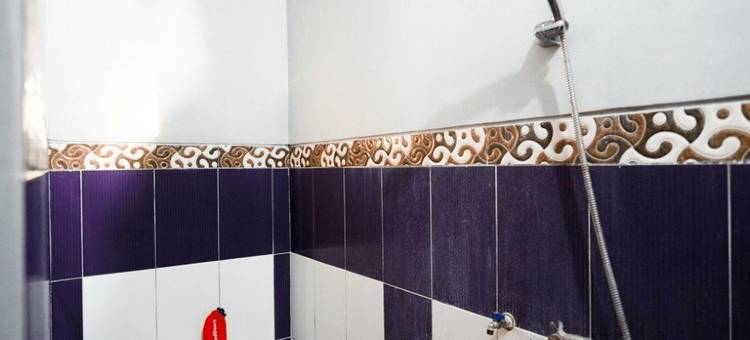 梅纳拉库杜斯附近的红多兹·西亚里亚(RedDoorz Syariah Near Menara Kudus)图片