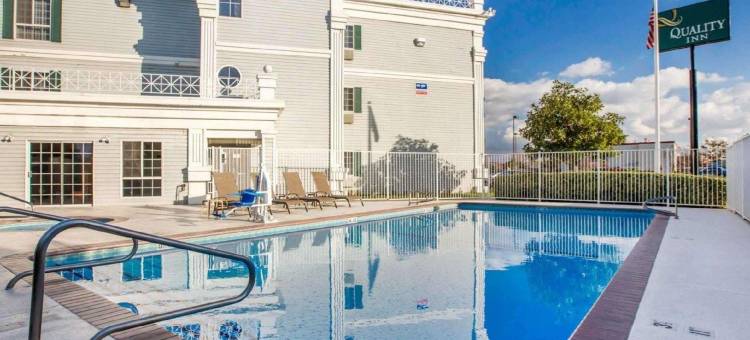 图莱尔品质酒店及套房(Quality Inn & Suites Tulare)图片
