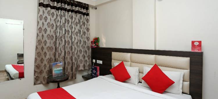 OYO 12682 轻松酒店(OYO 12682 Hotel Relax)图片